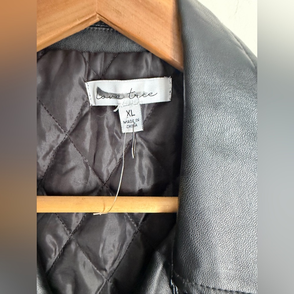 Love Tree Women's Black Faux Leather/Fur Jacket Sz XL boho western - Picture 6 of 7